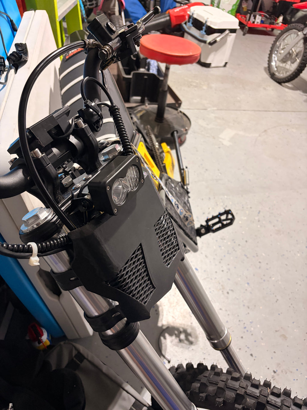 vented motocutz plate